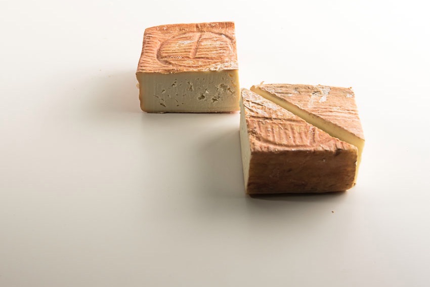 Taleggio D.O.P. latte crudo